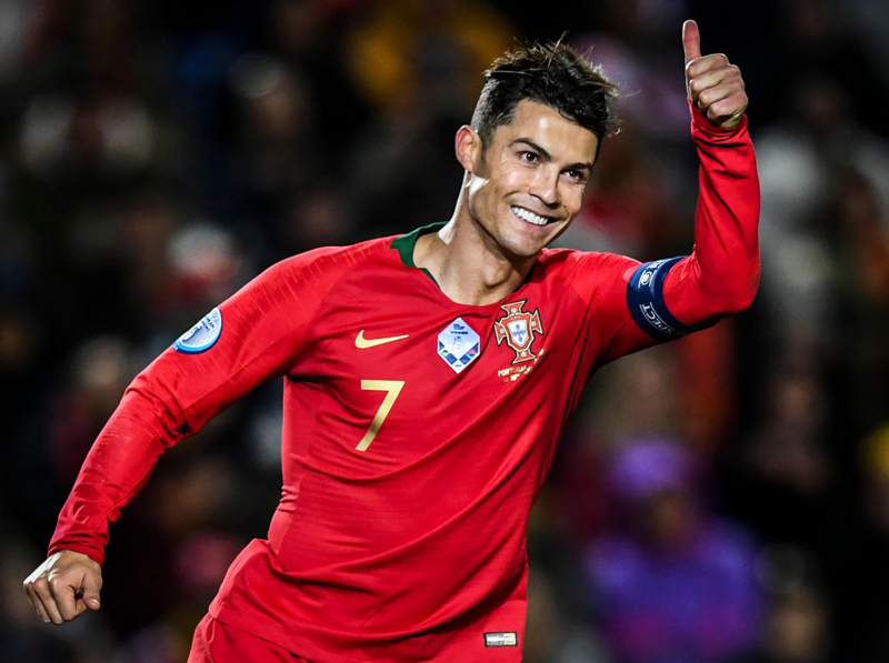 Ronaldo Nazário được người hâm mộ Việt Nam gọi với biệt danh thân mật là “Rô béo” để phân biệt với Cristiano Ronaldo CR7 (Nguồn: Internet) 