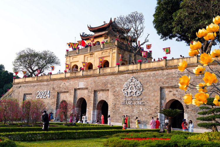 Hoàng Thành Thăng Long - địa điểm chụp ảnh ở Hà Nội