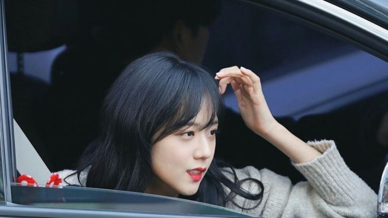 Hình ảnh ảnh jisoo ngầu toát lên vẻ đẹp cá tính và quyến rũ