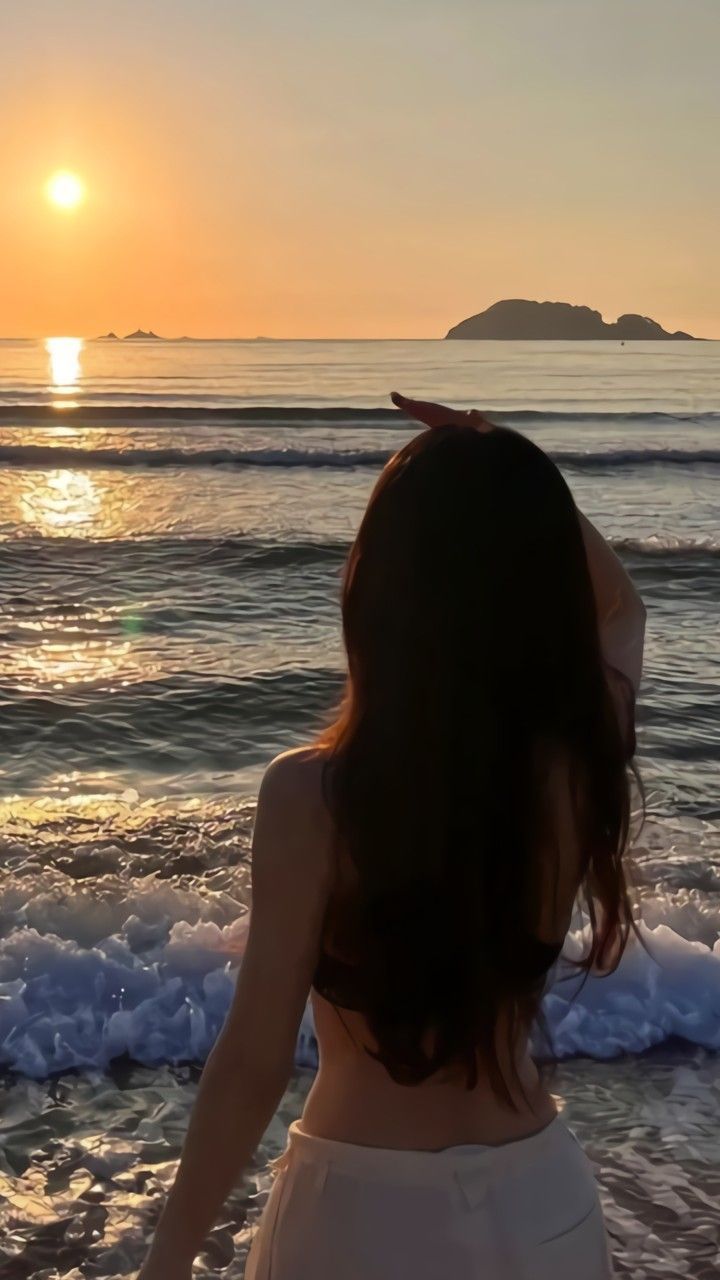 Một tấm lưng nhẹ giữa trời biển rộng