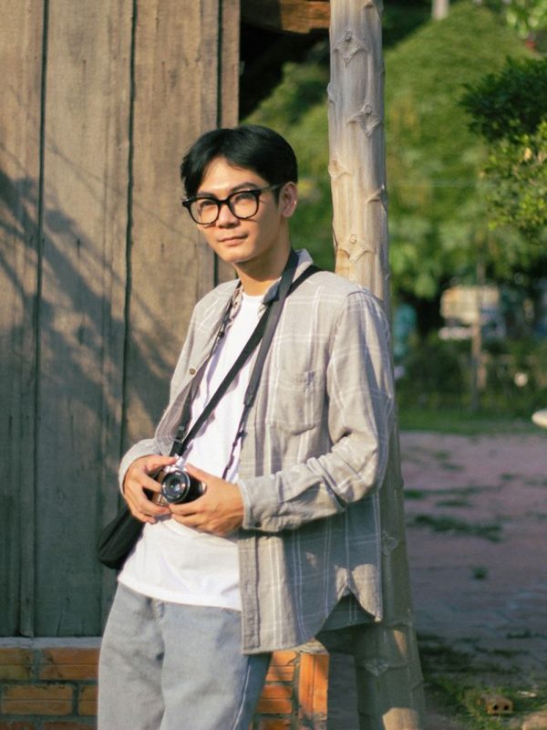 Hình ảnh thành phố quê hương thật lung linh dưới nét vẽ đầy chất anime của họa sĩ trẻ!