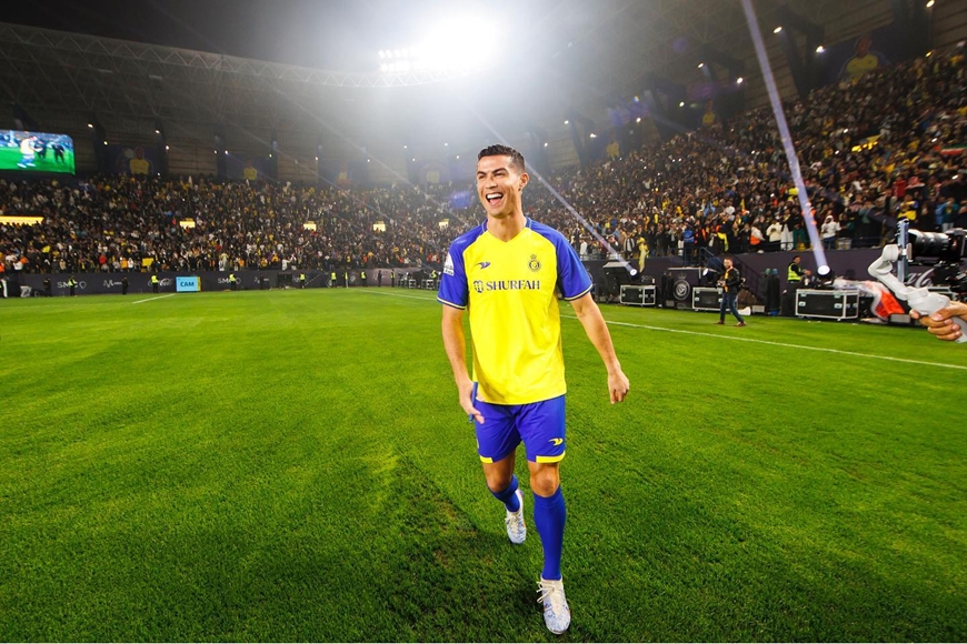 Hình ảnh Ronaldo ra mắt tại Saudi Arabia - Báo và Phát thanh - Truyền hình Ninh Bình