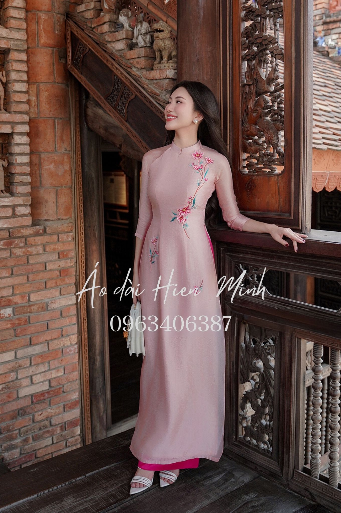 ao dai nu theu hoa