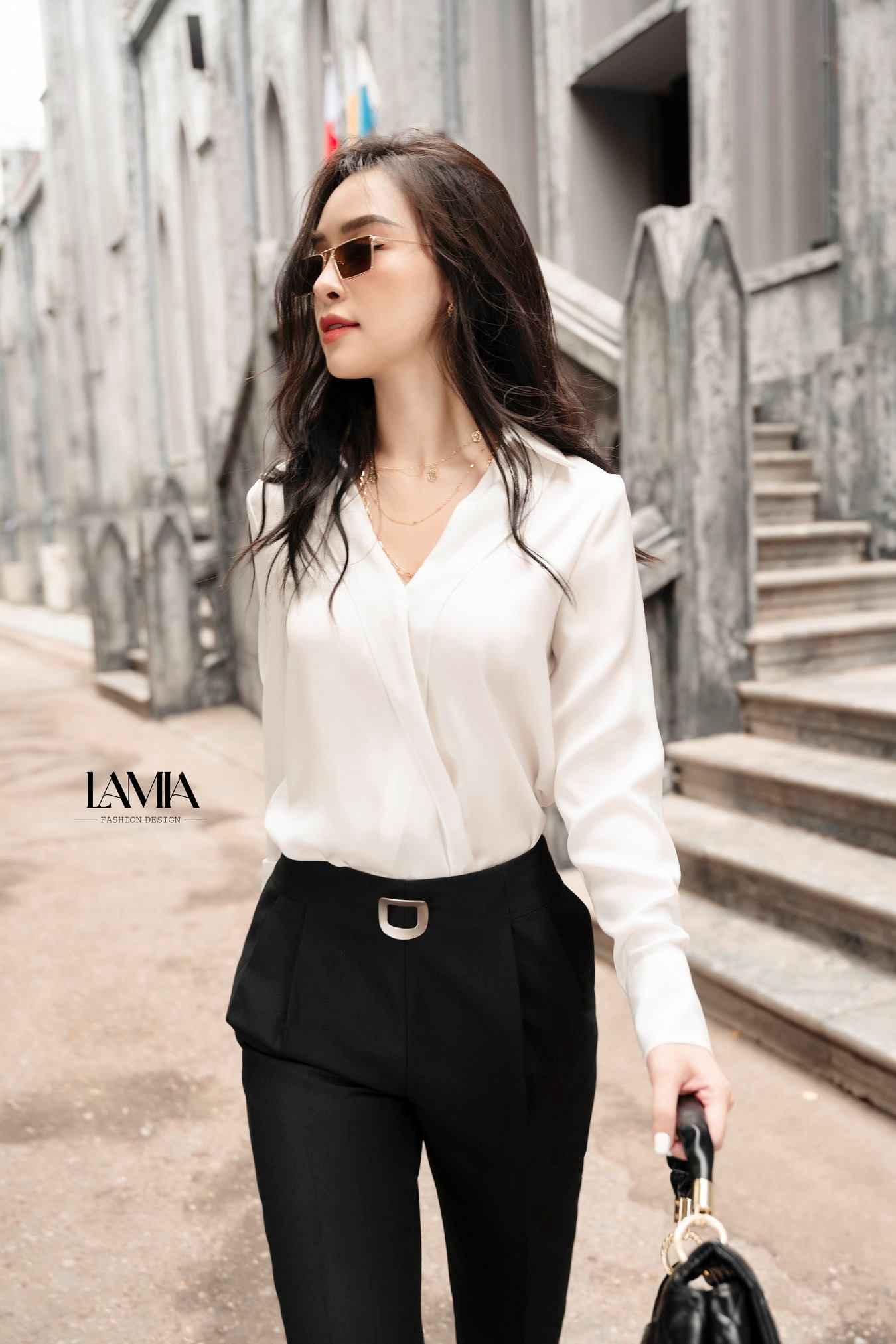 ao-so-mi-trang-voi-quan-short-49