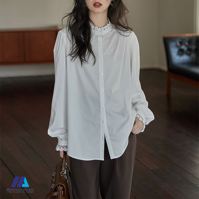Áo sơ mi cổ tàu oversize tạo cảm giác thoải mái, trẻ trung cho người mặc