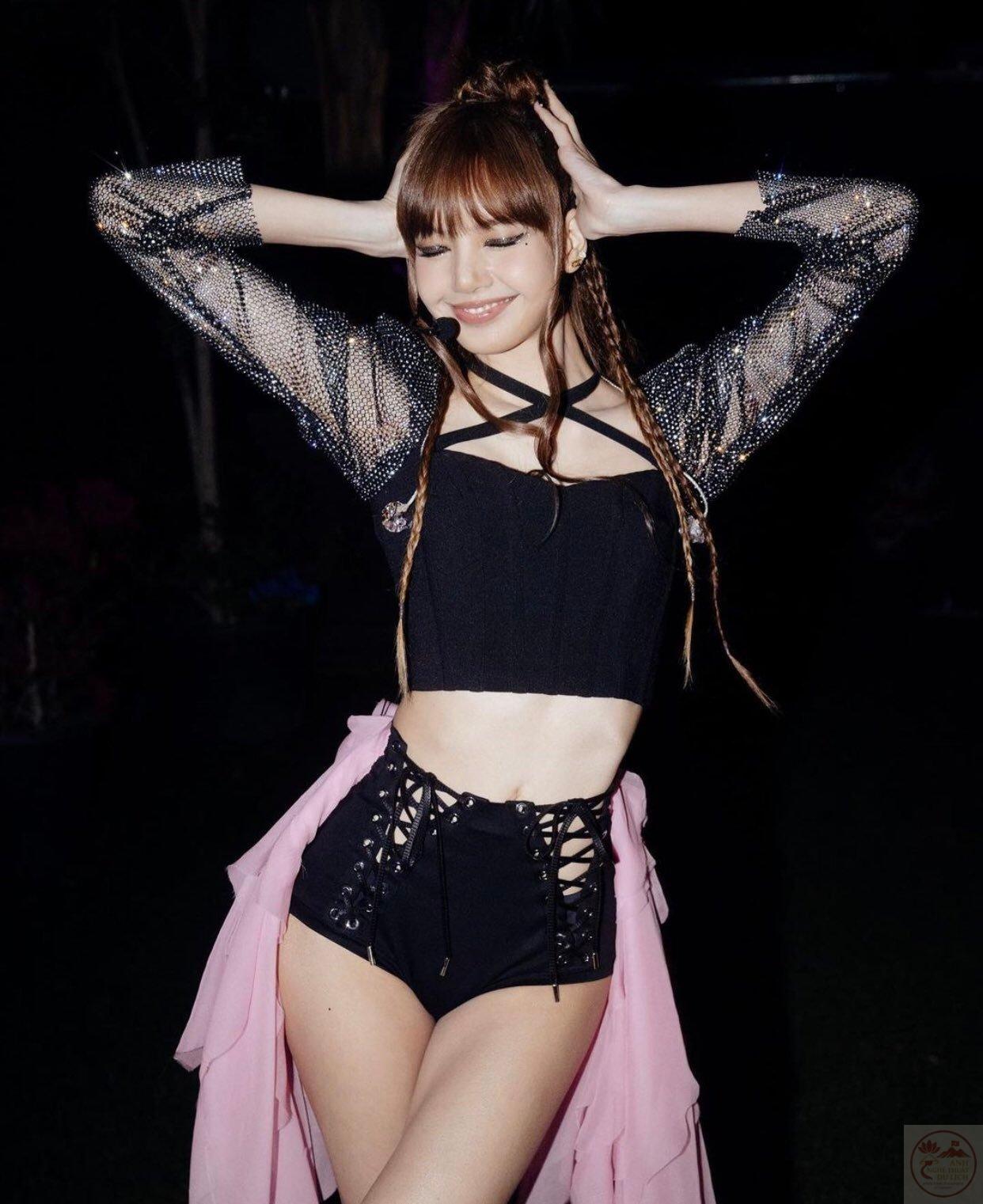 Lisa quyen ru anh 19