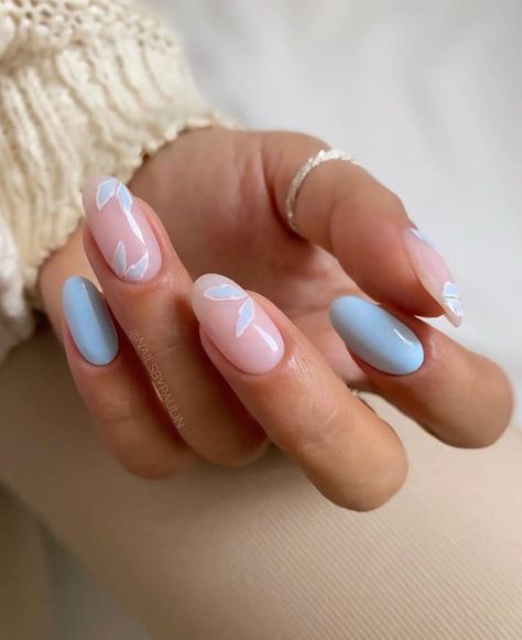 màu sơn móng tay nào hợp với da ngăm