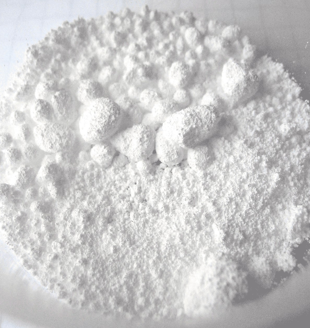 Bari sunfat - Một trong các chất có kết tủa trắng, được sử dụng chủ yếu trong y tế