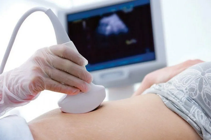 Xác định song thai 2 túi ối là cùng trứng hay khác trứng có thể dựa vào siêu âm và xét nghiệm ADN