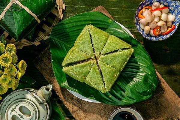 Banh-Chung-square-sticky-rice-cake-sun-getaways-travel