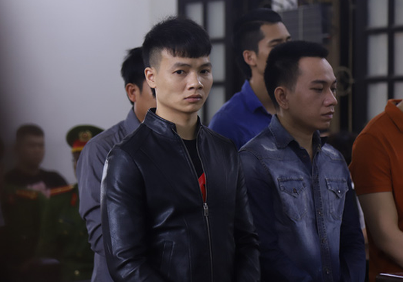 Khá Bảnh phải trả giá với hơn 10 năm tù cho những hành động sai pháp luật