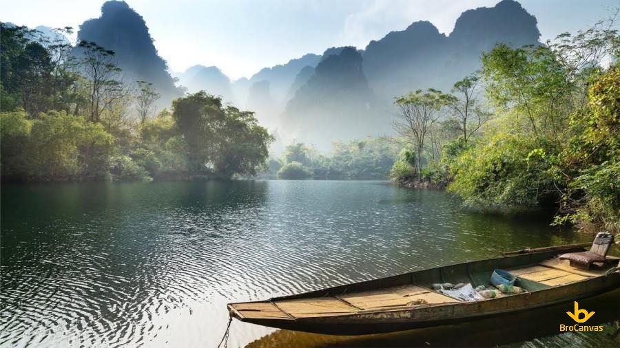 Hình ảnh Con Thuyền Trên Sông