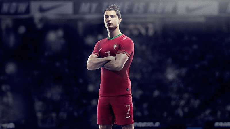 hình ảnh ronaldo đẹp trai