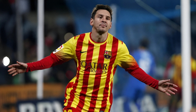 hình nền messi 4k trang phục thi đấu argentina