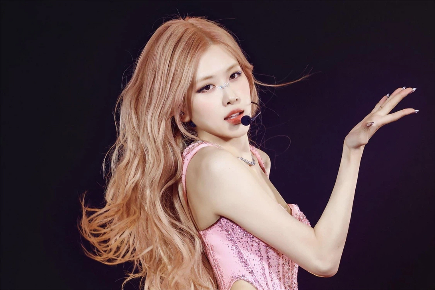 Hình nền Rose Blackpink biểu diễn