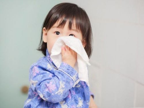 Virus thường lây lan qua các phương thức nào?
