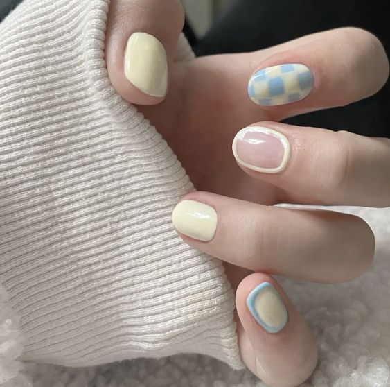 Một bộ móng tím, cam vô cùng xinh