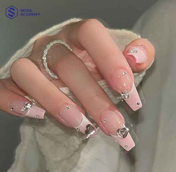 Bộ móng vô cùng nổi bật