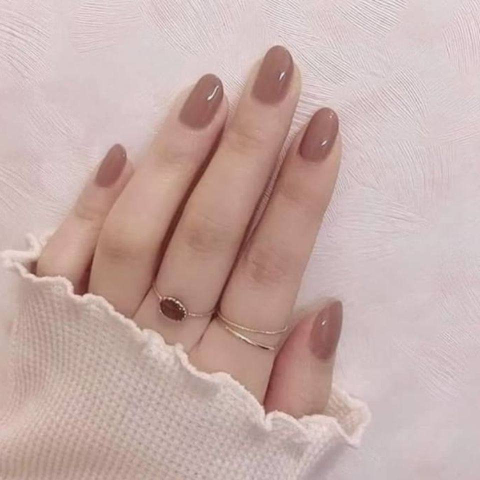 Nail thạch nâu be nền nã