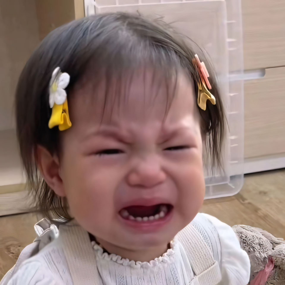 anh meme em be khoc cute 960px 960px avatar 5