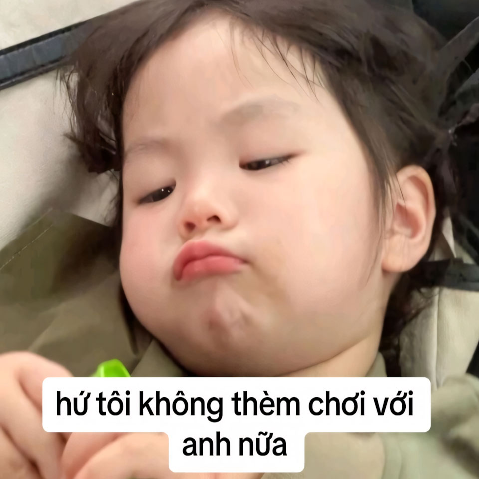 anh meme em be khoc cute 960px 960px avatar 8