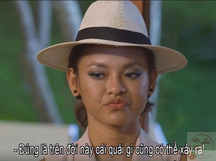 meme bĩu môi chê