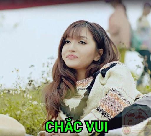 meme bĩu môi bích phương