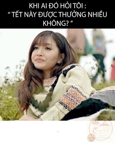 meme bĩu môi thưởng tết