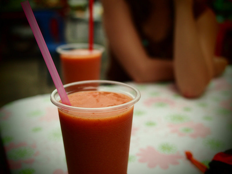 mrs pa smoothie at chiang mai gate