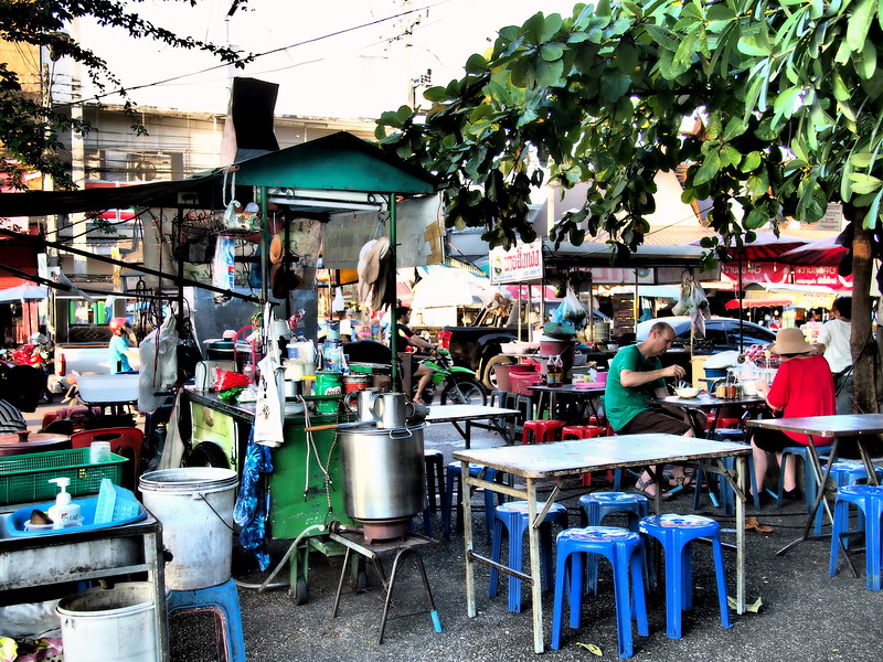 Chiang Mai Gate street food market