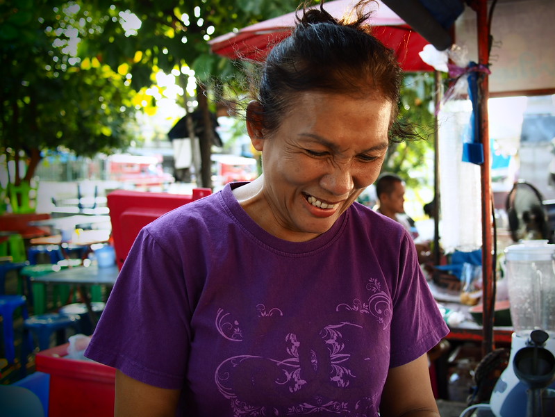 mrs. pa making fruit shakes in chiang mai