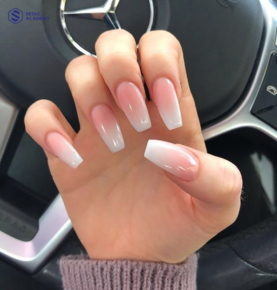 Nail đẹp nhẹ nhàng là sự ưu tiên của phái nữ năm nay