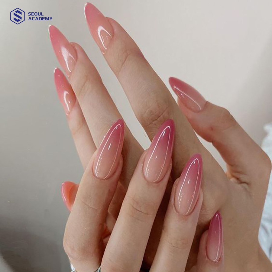 Mẫu nail đẹp kết hợp vẽ hoạ tiết cầu kỳ