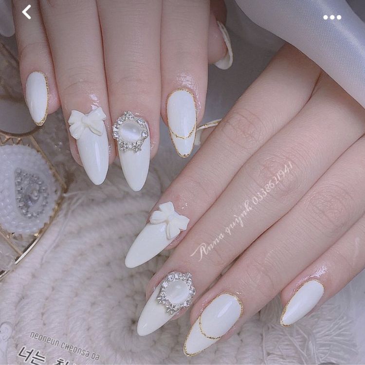 Mẫu nail cô dâu sang chảnh