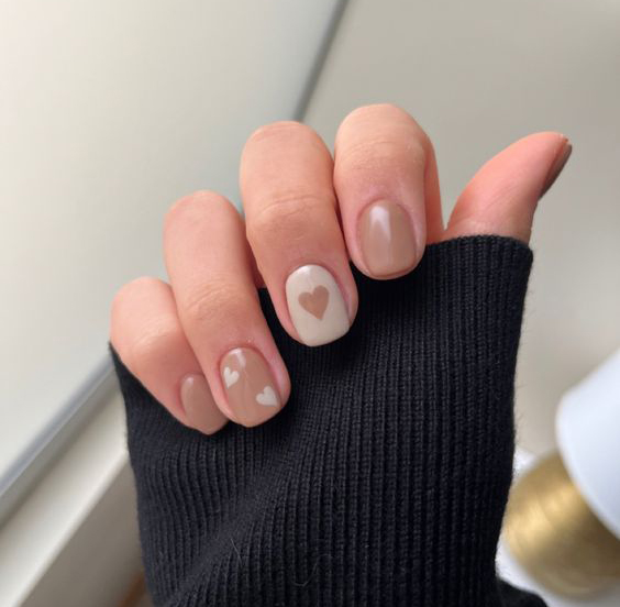 Nail sơn kim tuyến đơn giản, dễ thương