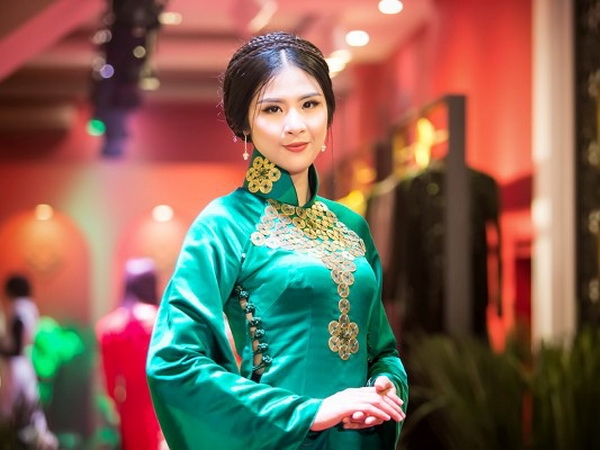 cac cuoc thi hoa hau co nen bo phan thi bikini