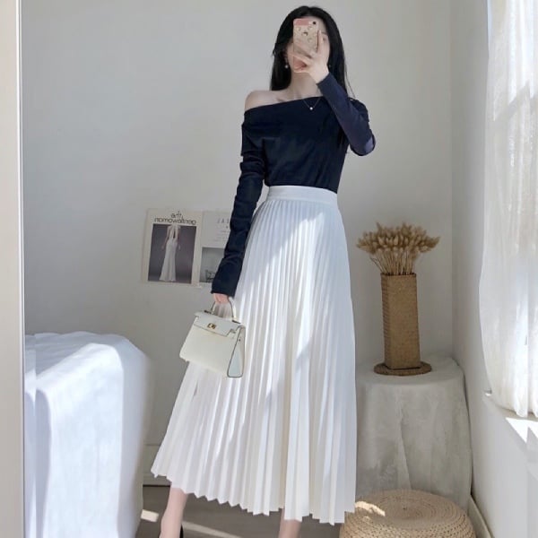phối đồ với chân váy xếp ly dài