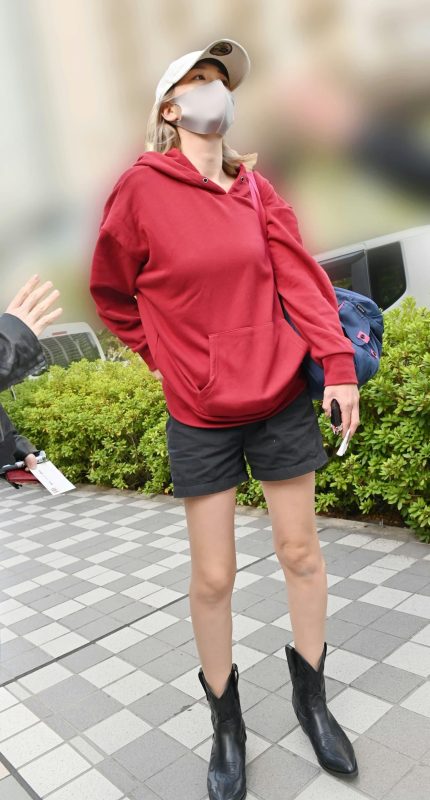 Yukina Kinoshita poses with her new boyfriend in the car…. her “full of aura” treasured photo.