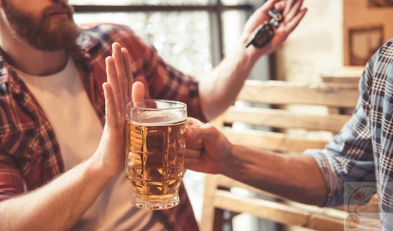 Khi muốn giữ tinh thần thoải mái, nhiều người chọn ảnh chế từ chối bia vui nhộn