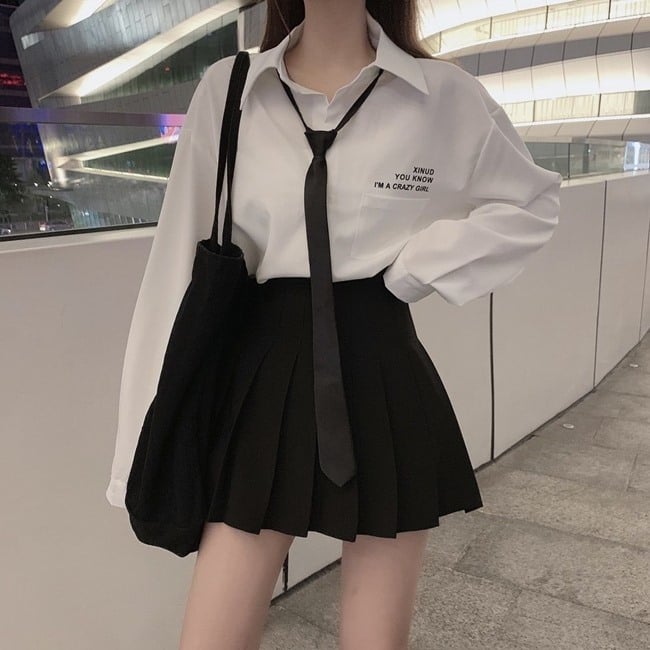 15 Cách phối đồ với chân váy xếp ly ngắn cho Nàng cực xinh