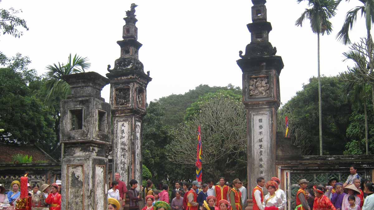 Lễ hội Hoa Lư
