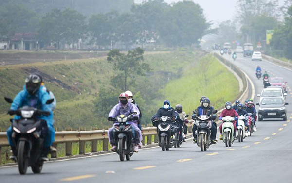 Ảnh hưởng của điều kiện đường sá đến thời gian di chuyển 7km
