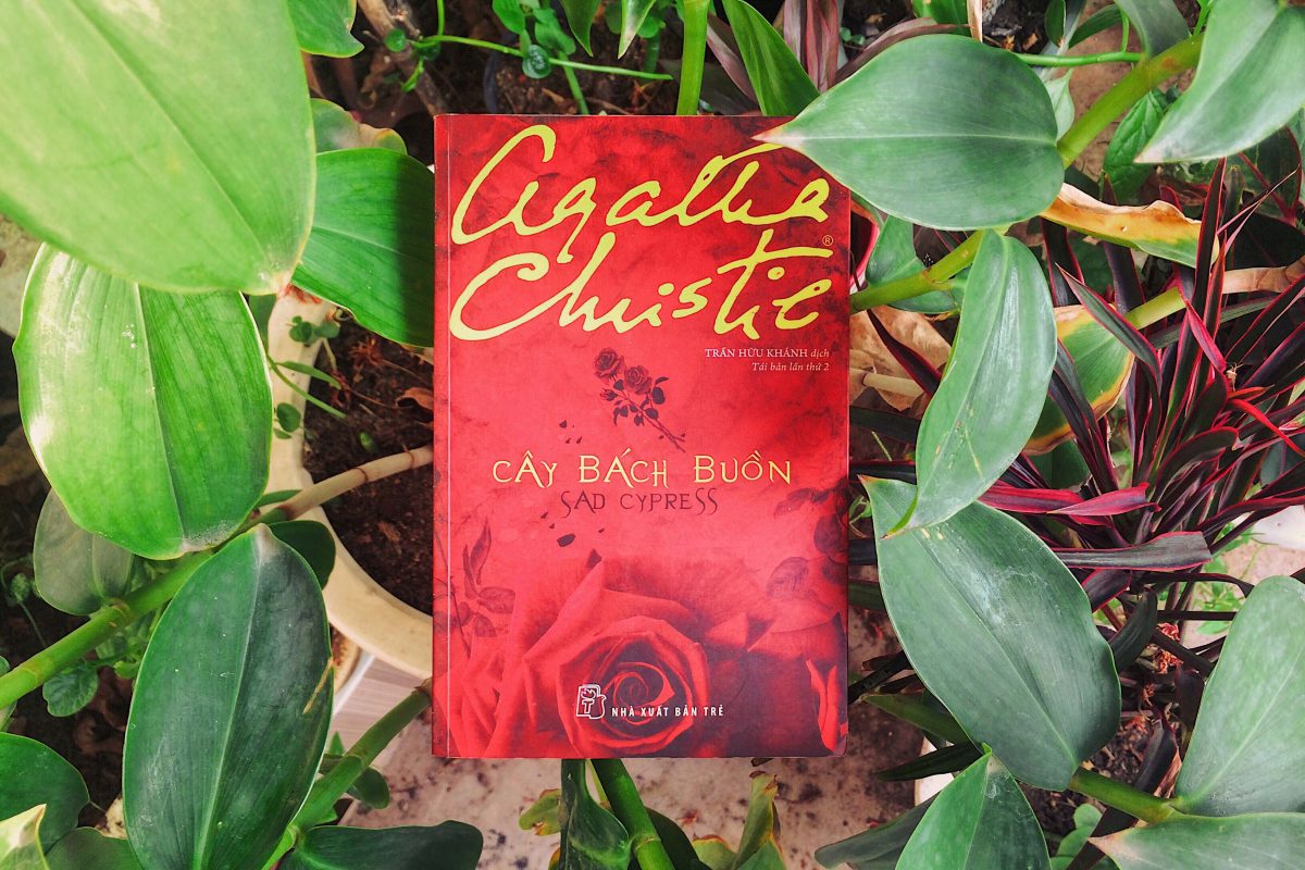 [Review] Cây Bách Buồn – Agatha&nbsp;Christie