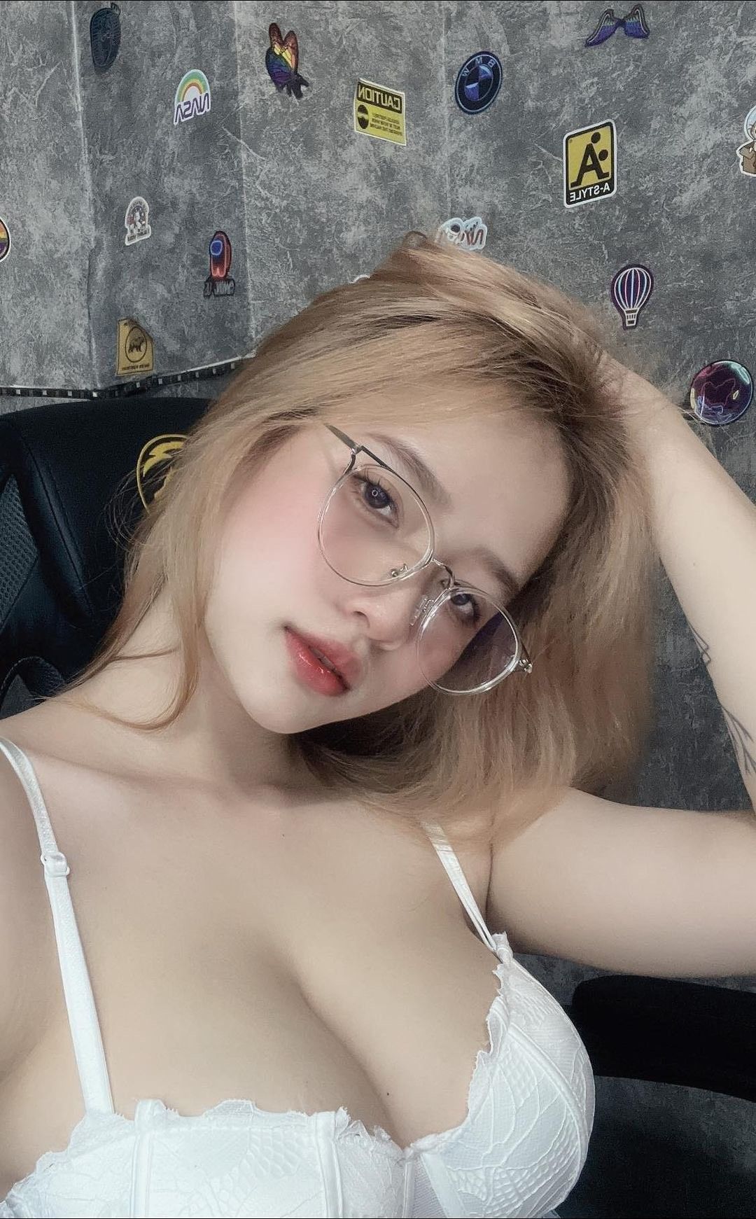 Vẻ đẹp thanh thoát trong ảnh gái xinh 2k5 khiến ai cũng phải ngẩn ngơ
