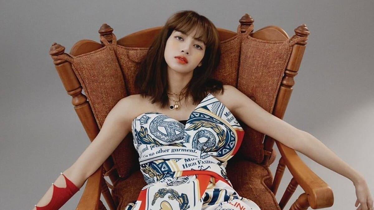 Lisa trong ảnh lisa cute, rạng rỡ và xinh xắn.