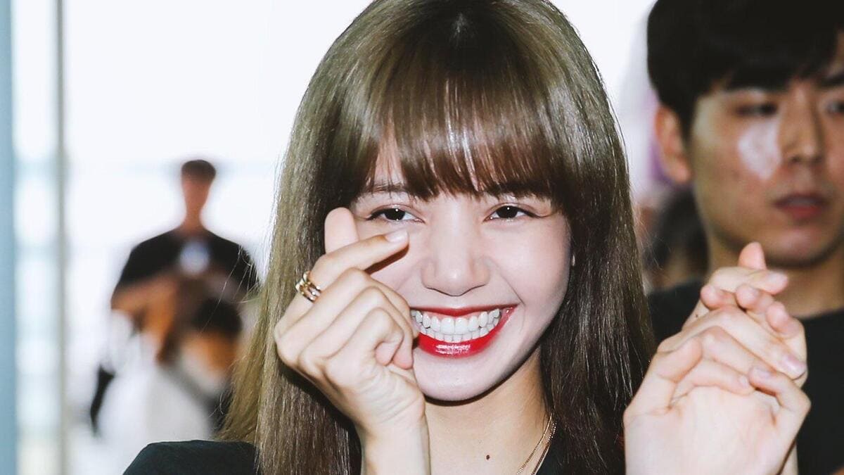 Ảnh Lisa cute, xinh xắn và cuốn hút.
