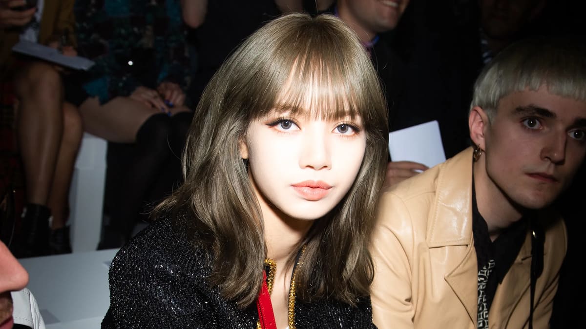 Lisa trong ảnh lisa cute với phong cách thời trang ấn tượng