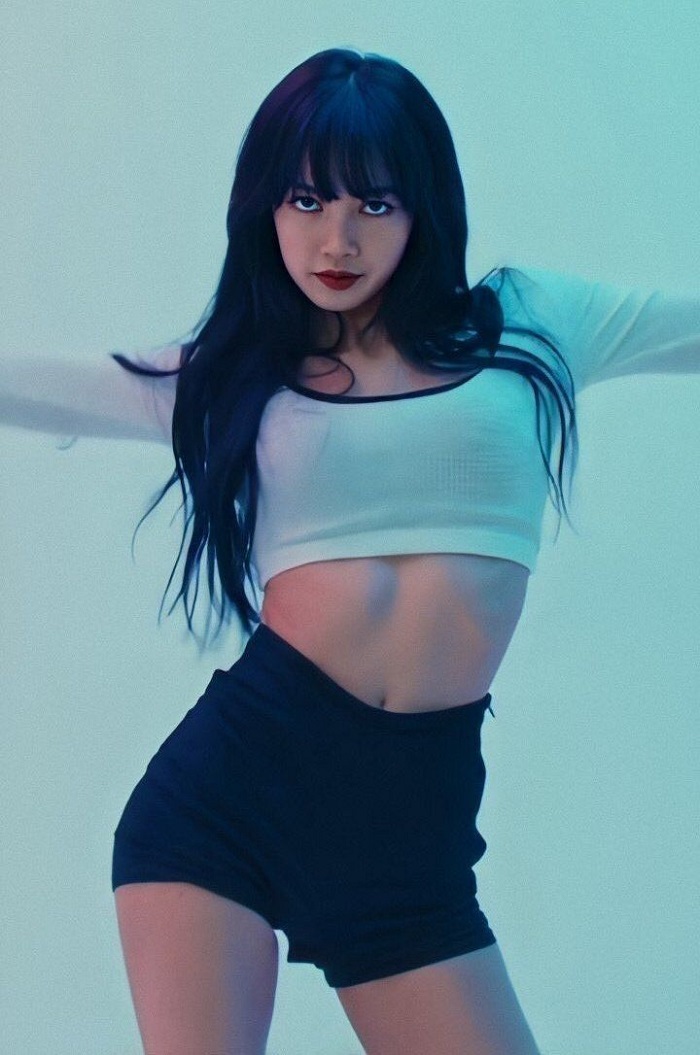 Lisa với ảnh lisa cute​ lung linh