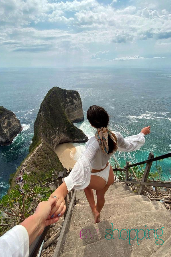 chụp ảnh bkini từ trên và phía sau + follow me