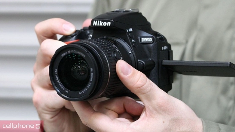 Máy ảnh DSLR